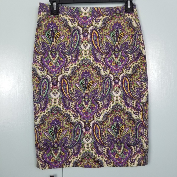 J. Crew Dresses & Skirts - J.Crew printed pencils No 2 skirt size 00 -C3